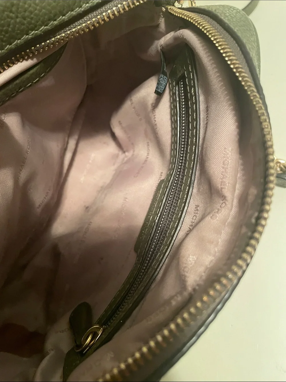 Michael Kors Shoulder bag camera Ginny MD Leather Green Plain 32FGGNM8L Used
